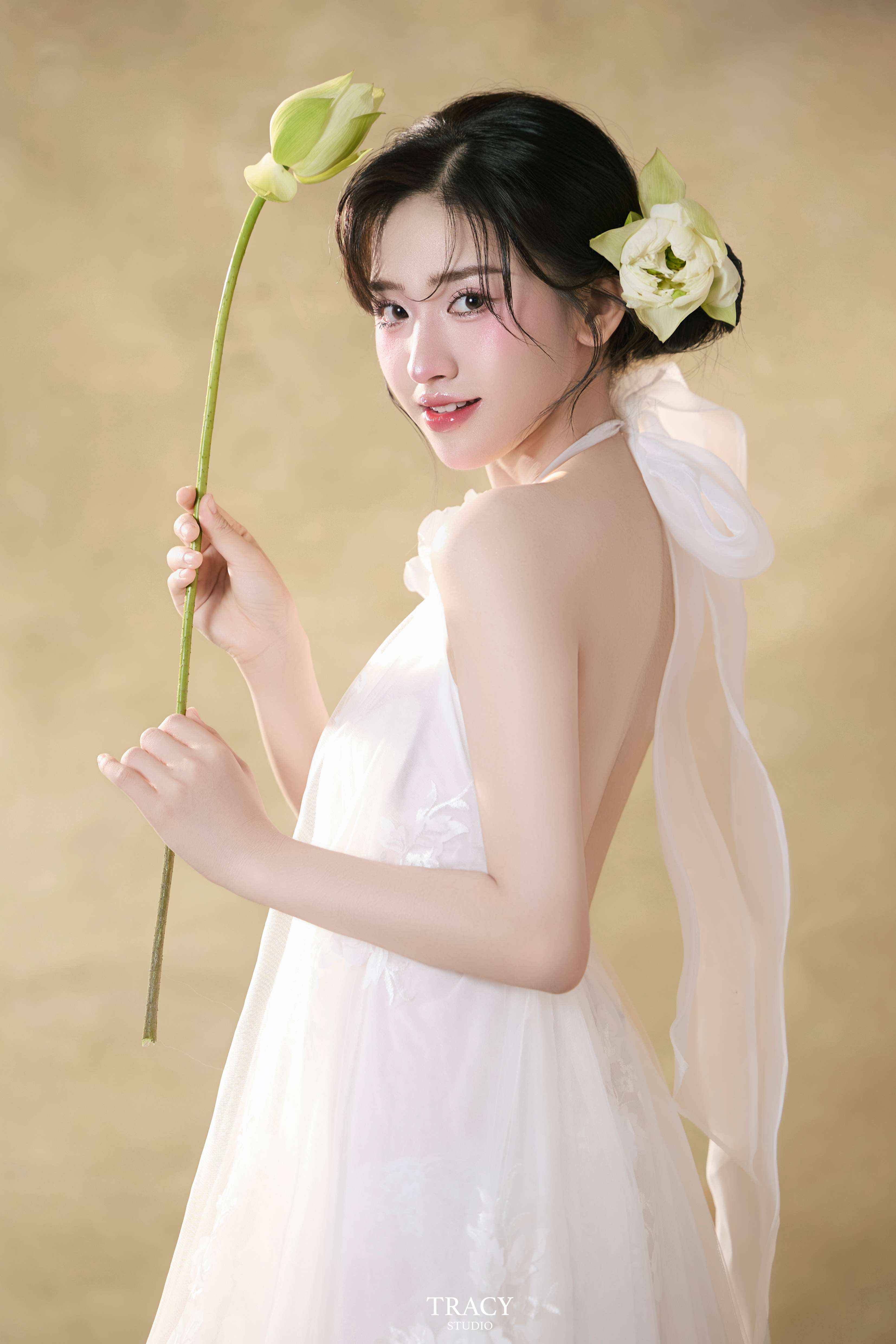 frontend/img/gallery/concept-sen/tracy-studio-chup-concept-sen-trang-diep (5).jpg